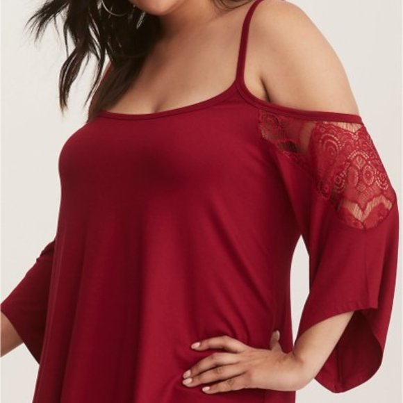 Torrid Super Soft Knits Cherry Red Cold Shoulder Top Shirt Sz 1 (1X - 14/16) VGC - Picture 4 of 8